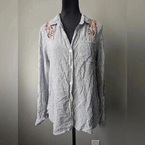 Velvet Heart Gray and White Stripe Long Sleeve Button Down with Embroidered Deta